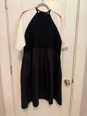 Aleeza Paris Black & White Short-Sleeve Casual Dress with Red Accent - NWT- Med